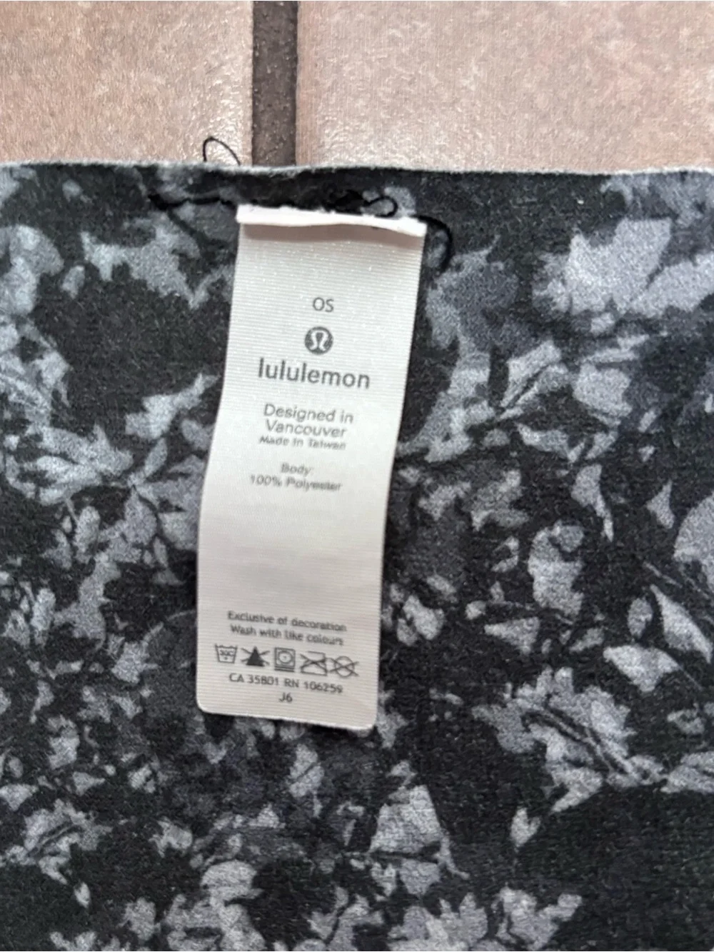 Lululemon The Towel Yoga Mat Towel SubCelsius White Black Floral Microfiber OS